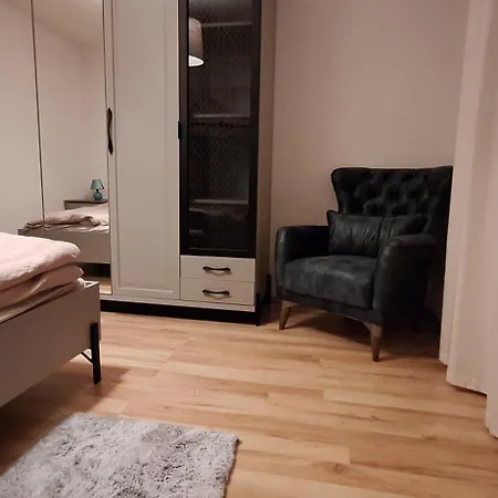 Helles, Liebevoll Eingerichtetes In Apartment Herzogenrath
